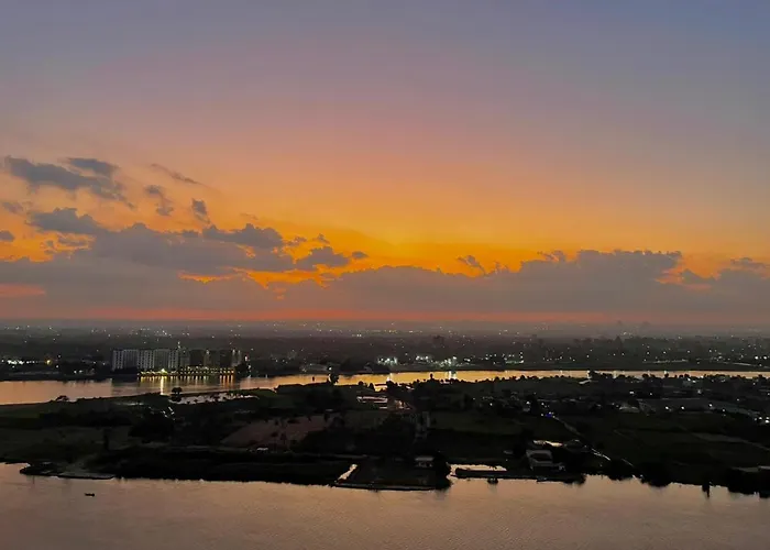 Luxury Maadi 3Br Nile View Stays Jacuzzi In Some Units Kairo