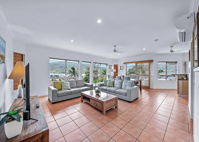 Spa Haven 17A Kids Stay Free Airlie Beach