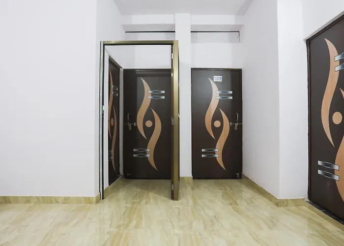 National Banaras Inn City View & Balcony Varanasi
