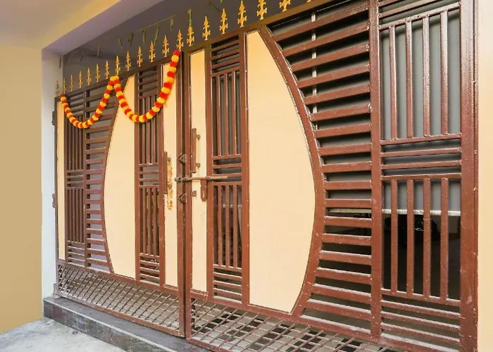 National Banaras Inn City View & Balcony Varanasi