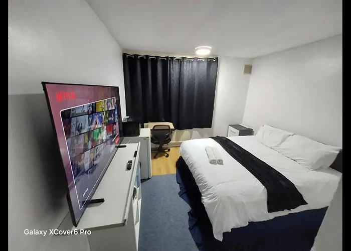 Awayhome Guest Rooms London