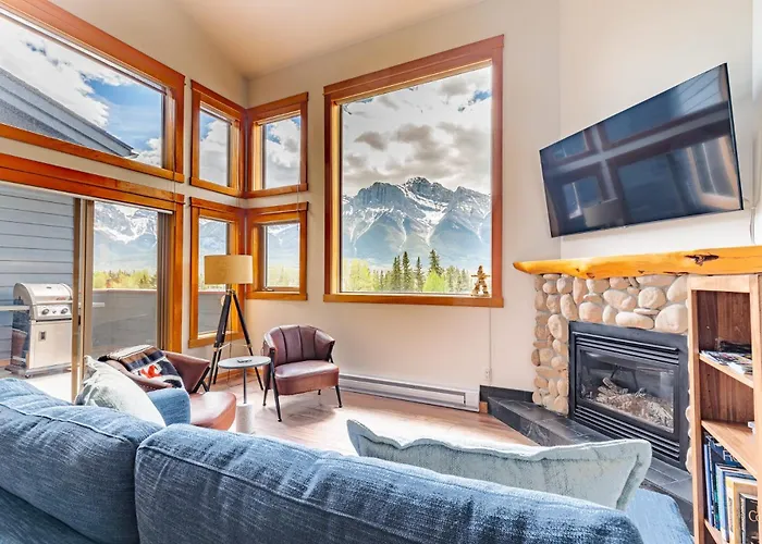 Cloud Nine - Stunning Views Rooftop Hot Tub Canmore