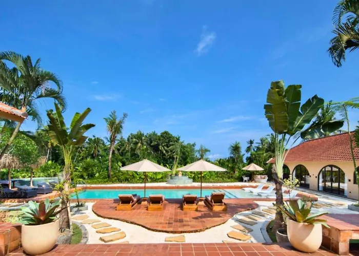 Neona Spacious 4 Bedroom Private Pool Villa Tanah Lot