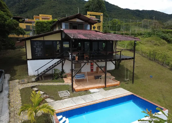 Casa Horizonte | Piscina, Zona Social, Vista Lago Calima