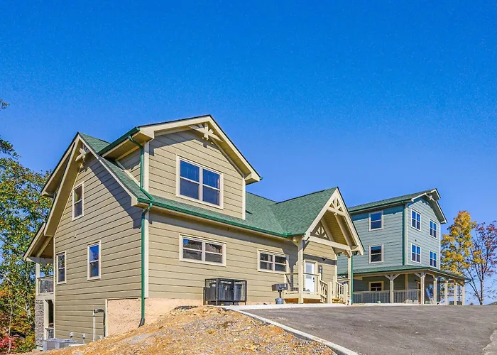 Villa The Cozy Crest W Private Pool N Hot Tub Pigeon Forge