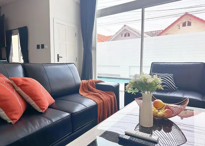 Pattaya Private Pool Villa 4 Bedroom 5 Bathroom Near Walking Street And Beach Bbq