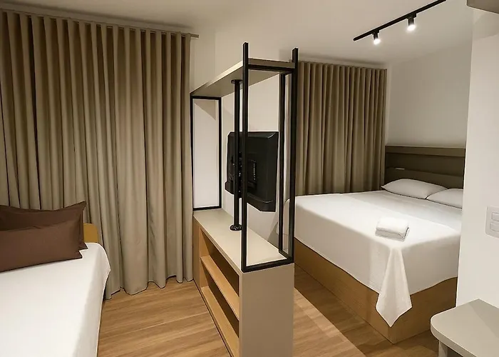 Ibz1210 - Studiocentral - Pscina/Jacuzzi/Academia Curitiba