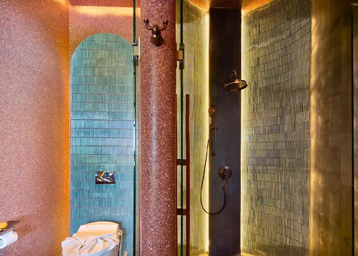Finola 1 Bedroom Grand Suite Ocean View Sanur
