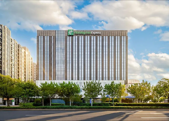 Holiday Inn Express Shanghai Jinsha By Ihg