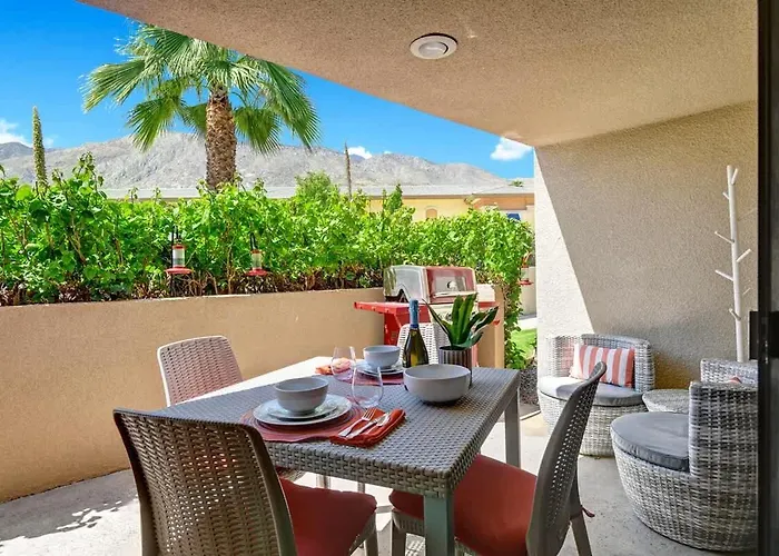 Modern Plaza Villas Oasis - Alice Lodging Palm Springs
