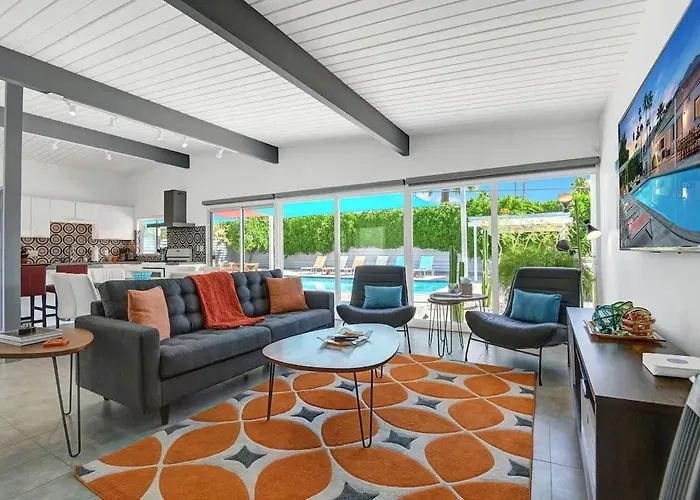 The Happy House - Alice Lodging Palm Springs