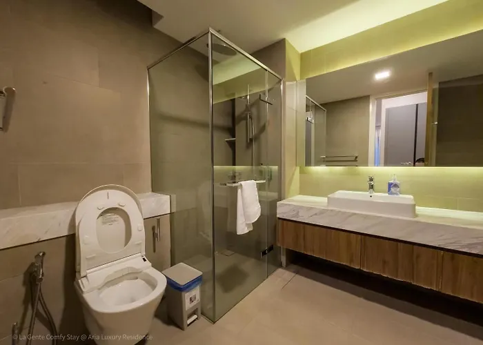 Luxe Spacious 2Br Condo Klcc 600Mbps Full Furnish Kuala Lumpur