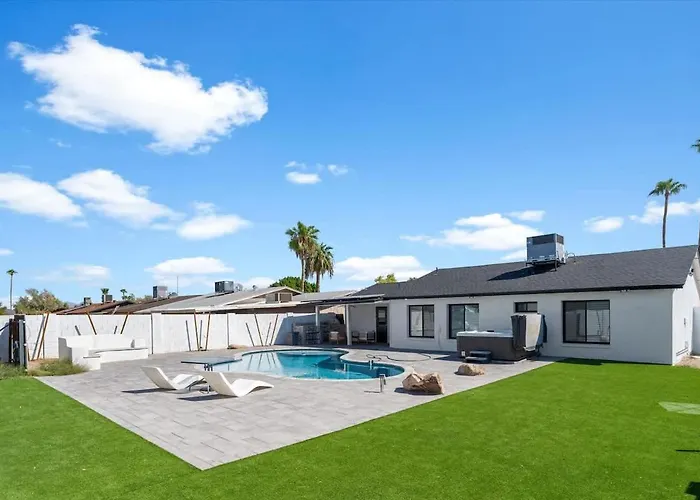 Rock And Glam Paradise Mesa
