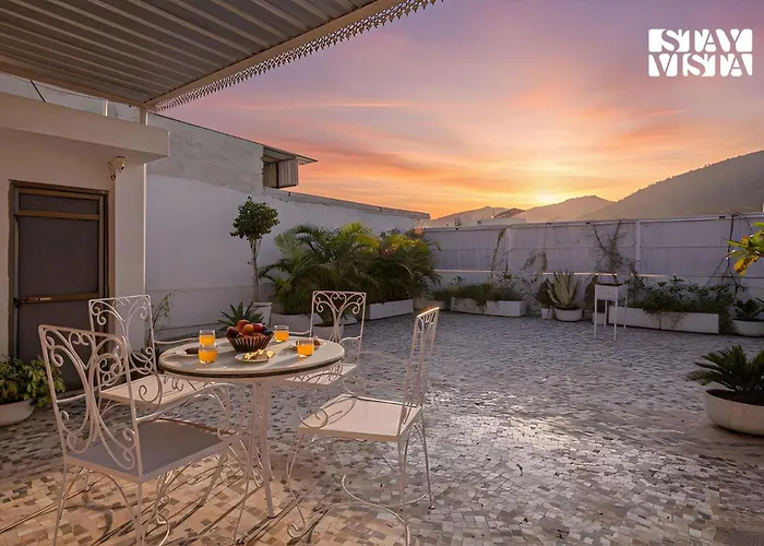 Stayvista At Arka Crest With Jacuzzi, Bonfire, Wi-Fi Udaipur