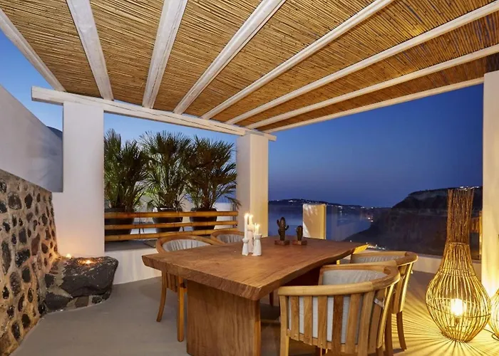 Charming Cycladic Villa In Santorini Fira 