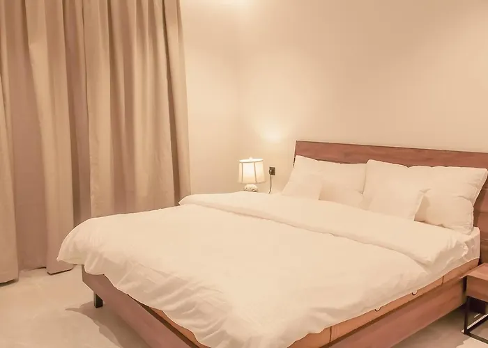 Ferienwohnung Parking Pool Table And Minutes To Kingdom Tower Riadh