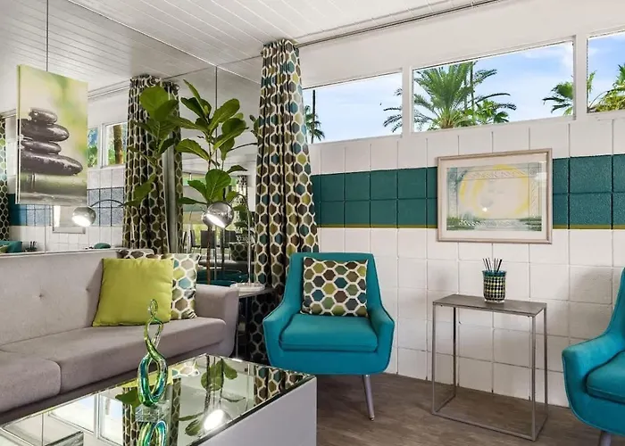 Luminous Ocotillo Bungalow Palm Springs