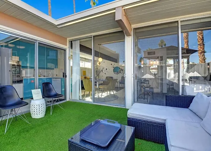 Ocotillo Art Bungalow Palm Springs