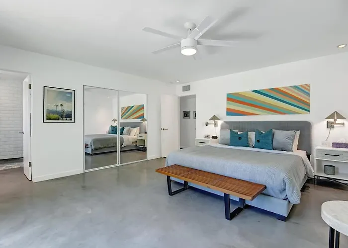 Modern Pura Vida - Alice Lodging Palm Springs