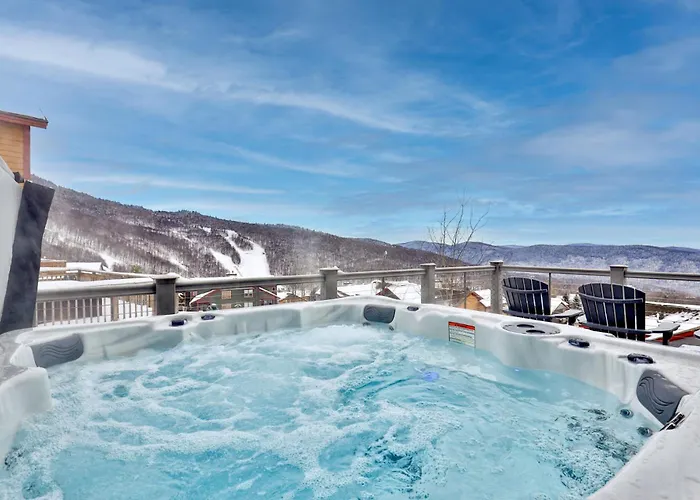 Stonefire Chalet At Topridge - 4Br Luxury Ski-In Ski-Out Retreat, Sleeps 8, Hot Tub Killington