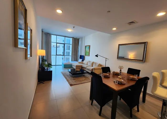 Waterfront Living Near Palazzo Versace - Pool, Gym Dubai