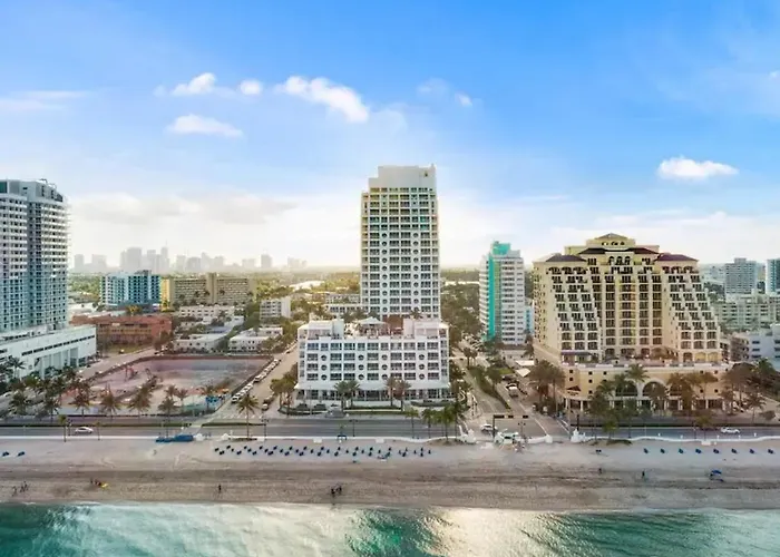 Coastal Studio W Hot Tub Gym Access Fort Lauderdale