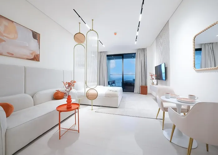 Premium Stay At High-Floor Trillionaire Studio Dubai