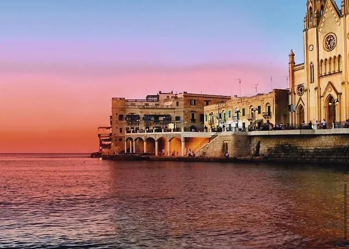 Sliema Central 2-Bedroom On A Quiet Street, Near Valletta By Malta Weekend