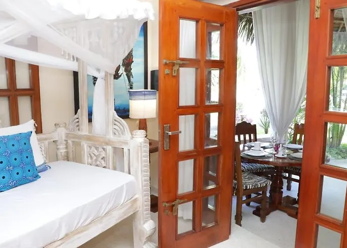 Tembo 2 Beach Cottage, With Pool & Spa Malindi