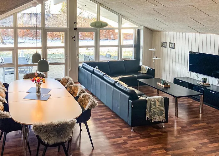 Holiday Home Hybenvangen Oksbol Denm