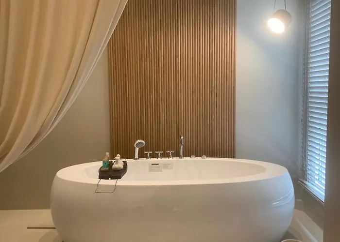 Khroma Luxury Suite 1 Beach Front Apartment Limenas Chersonisou