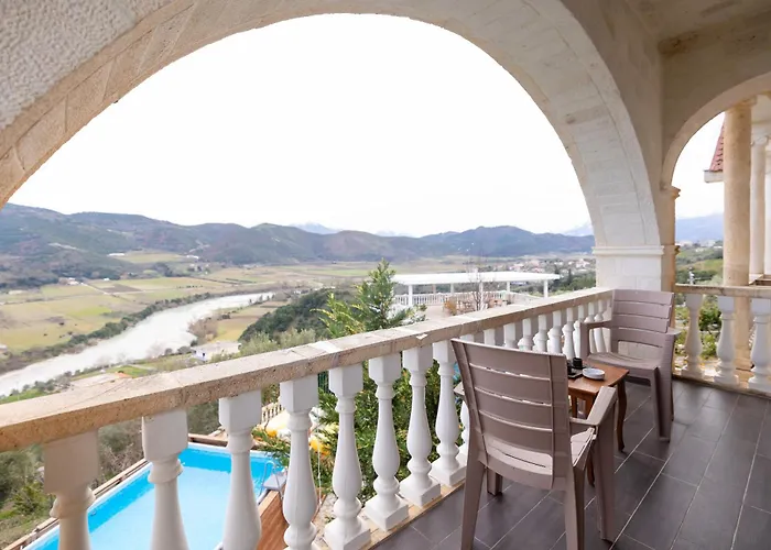 Roan Luxury Villa Vlorë