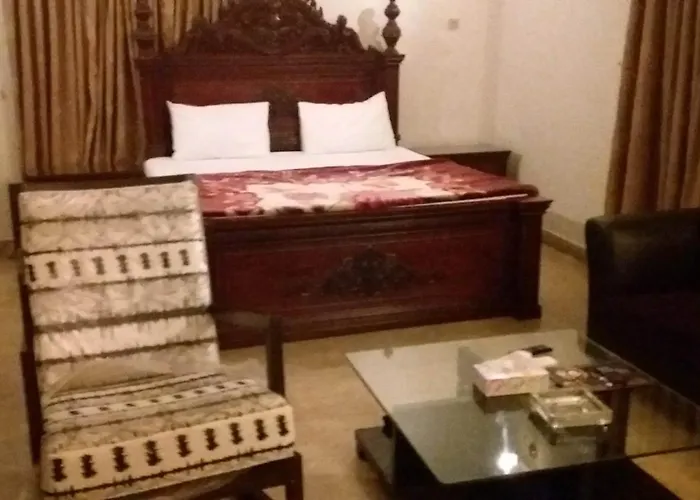 Beach Heaven Guest House Karatschi