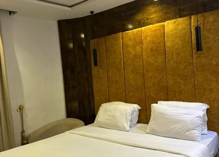 The Residence Hotel And Suit Benin-Stadt