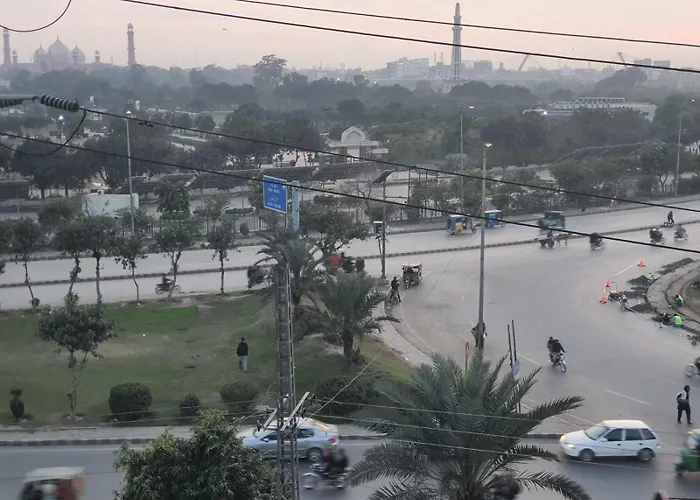 Hotel Al Bayan Lahore