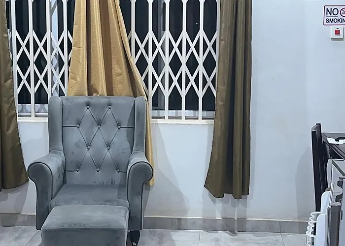 Hotel Bella Casa Trohwe