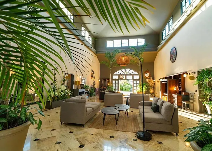 Oris Chic & Tropical Suite, Breakfast Las Terrenas
