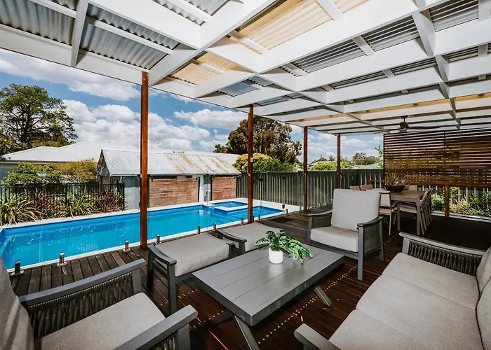 Ironbark Oasis - Serene Poolside Haven By Mudgee Cbd