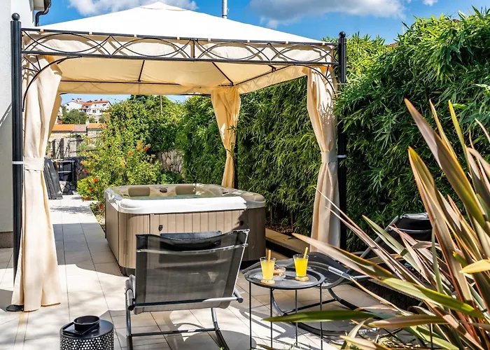 Holiday Home Andrea Mit Whirlpool By Interhome Malinska