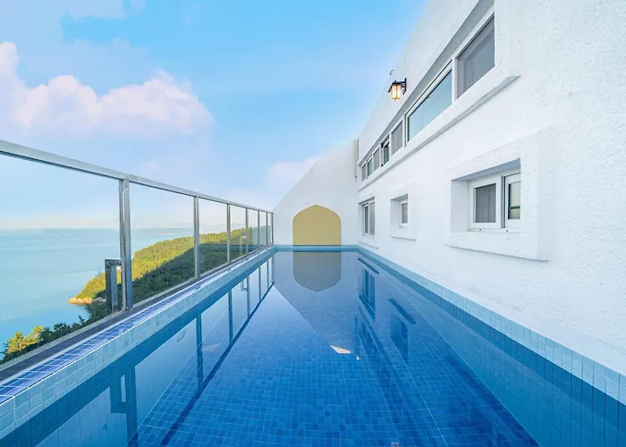 Yeosu Moine Pool Villa