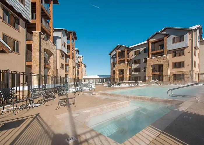Ski In And Out-King-Canyon-Silverado-Coffee And Tea Bar-Steam-Pool-Hot Tub Park Stadt