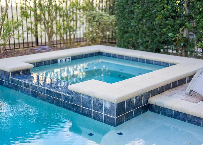 Spacious Luxury Home, 8Br, Pool & Spa Orlando