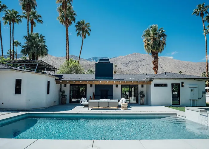 Luxury Desert Oasis W Pool, Spa & Fire Pit Palm Springs
