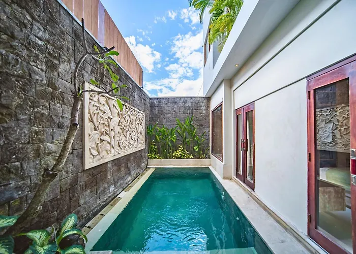 Azula Cozy Royal 2 Bedroom Private Pool Villa With Jacuzzi Legian