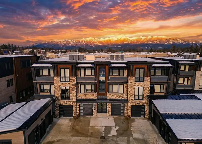 Villa Mountain Magnificence Whitefish