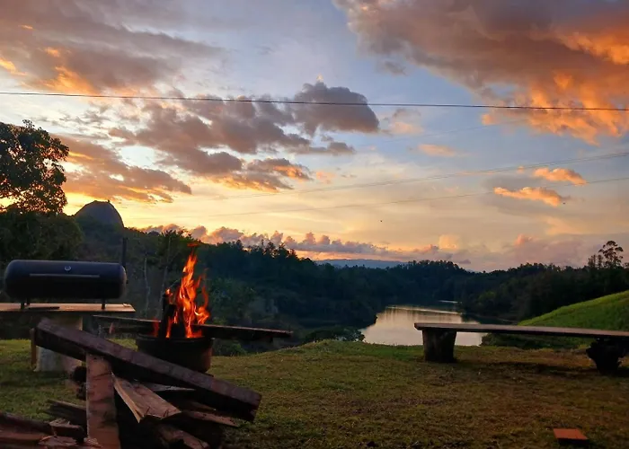 Hotel Nakawe Guatapé