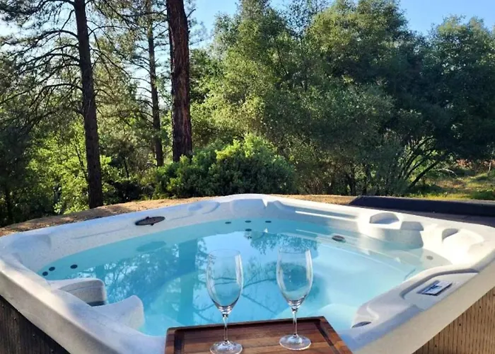 Hot Tub And Game Room 15 Mi To Yosemite South Gate Oakhurst