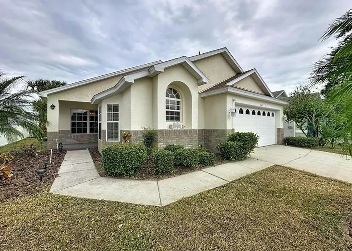 Incredible 4 Bed Pool Spa Home, Minutes To Disney Villa Orlando