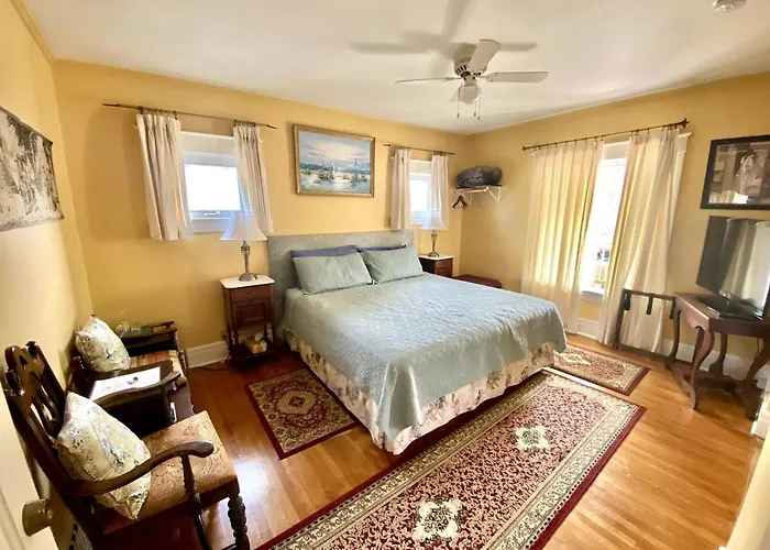 Two Bedrooms Unit With Jacuzzi Niagara-Fälle