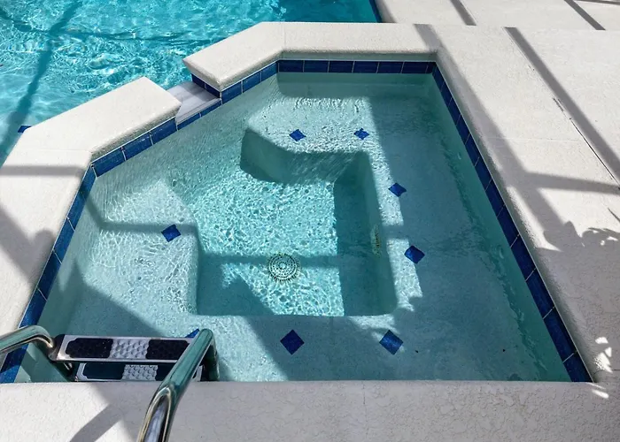 Holiday Home Sunshine Escape Mit Pool Und Spa In Der Naehe Von Disney By Interhome Kissimmee